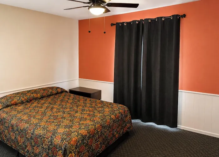 Motel Sands Inn & Suites Lake Havasu City 3*