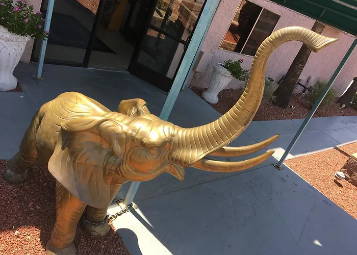 Sands Inn & Suites Lake Havasu City 3*